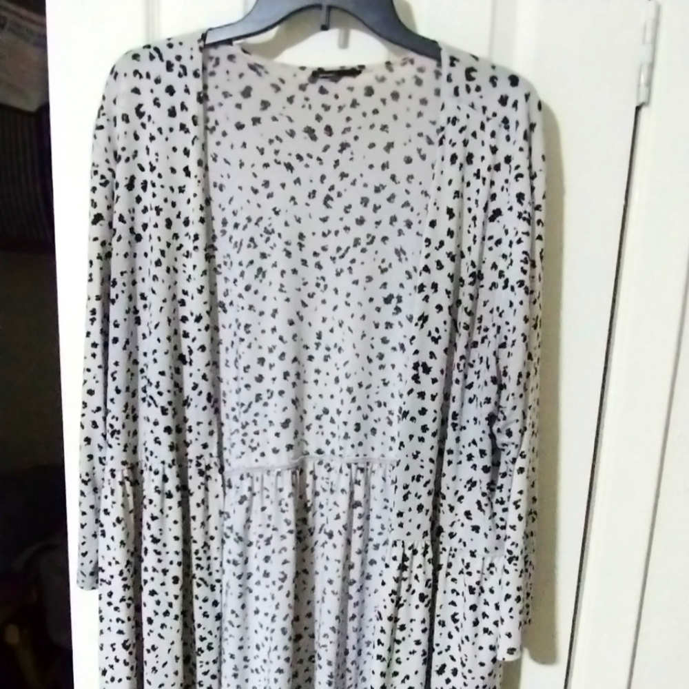 Lightweight kimono style cardigan dalmatian print